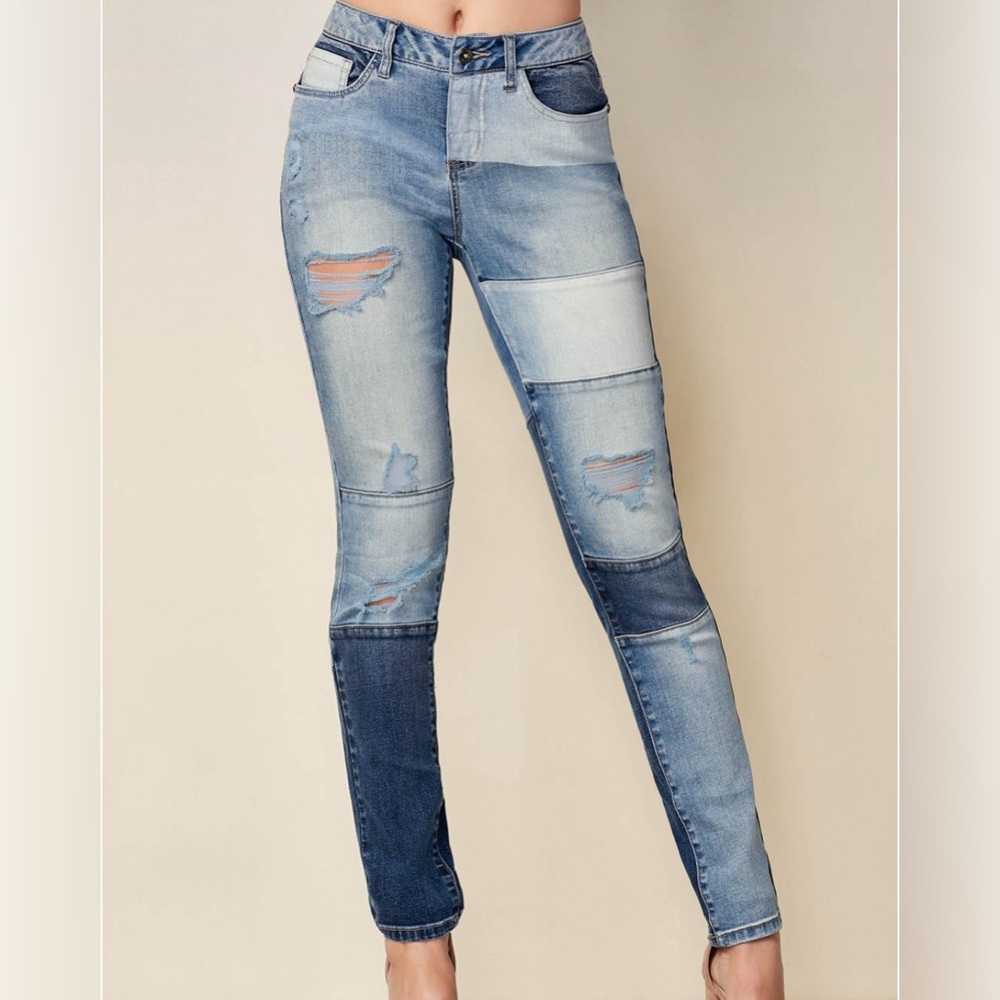 VENUS Distressed Patchwork Jeans